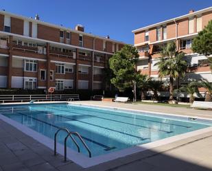 Swimming pool of Flat for sale in Vilanova i la Geltrú  with Terrace, Balcony and Community pool