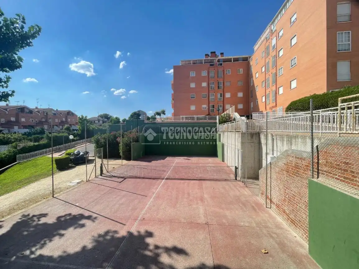 Aparcament de Pis de lloguer en Móstoles amb Calefacció i Terrassa