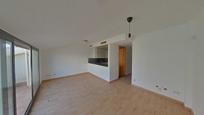 Sala d'estar de Dúplex en venda en Sant Esteve Sesrovires amb Parquet, Terrassa i Traster
