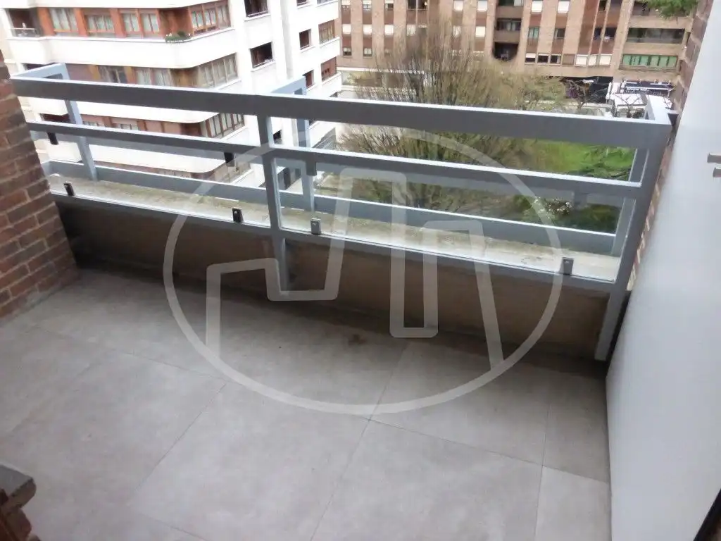 Piso de alquiler en Calle Serafín Olave, Iturrama