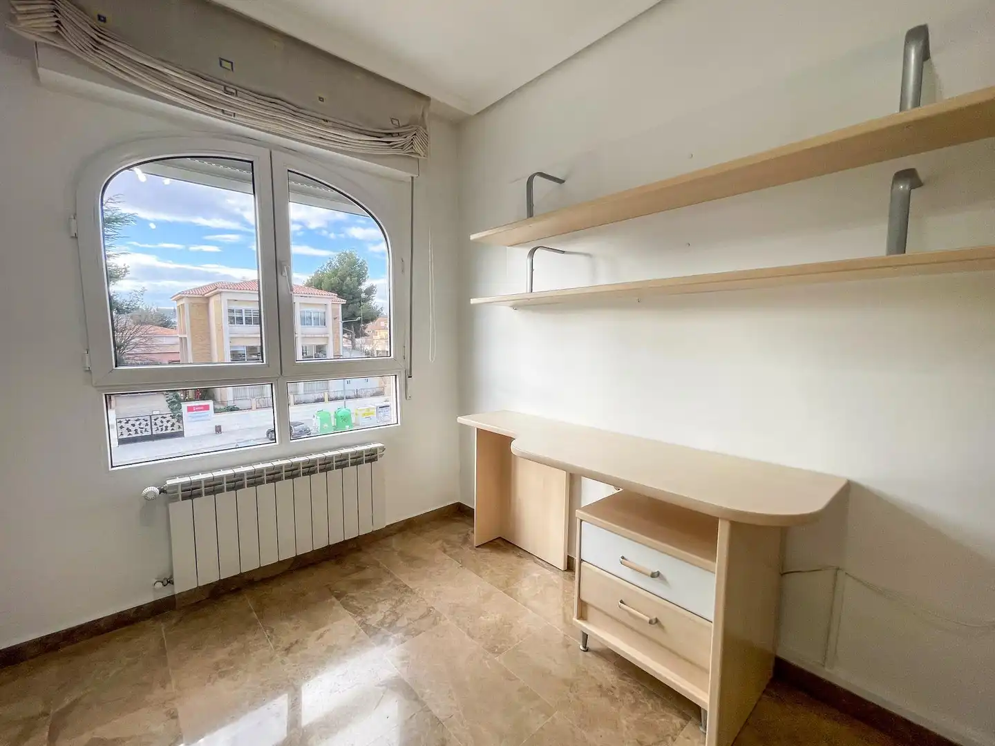 Flat for rent in Plaza JUAN GRANDIA, Requena