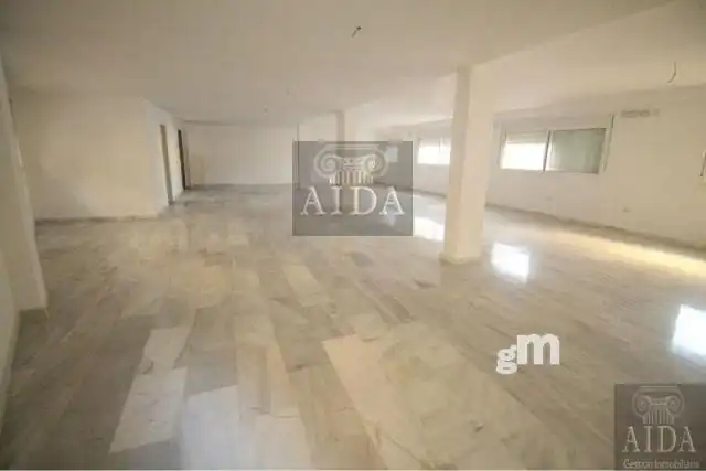 Local comercial en venda a Estepona Pueblo, imagen 2