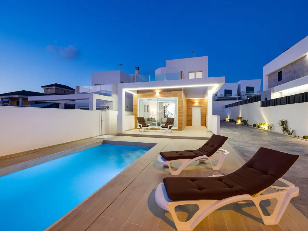 Villa con piscina in vendita a avenida del sur 23, imagen 3