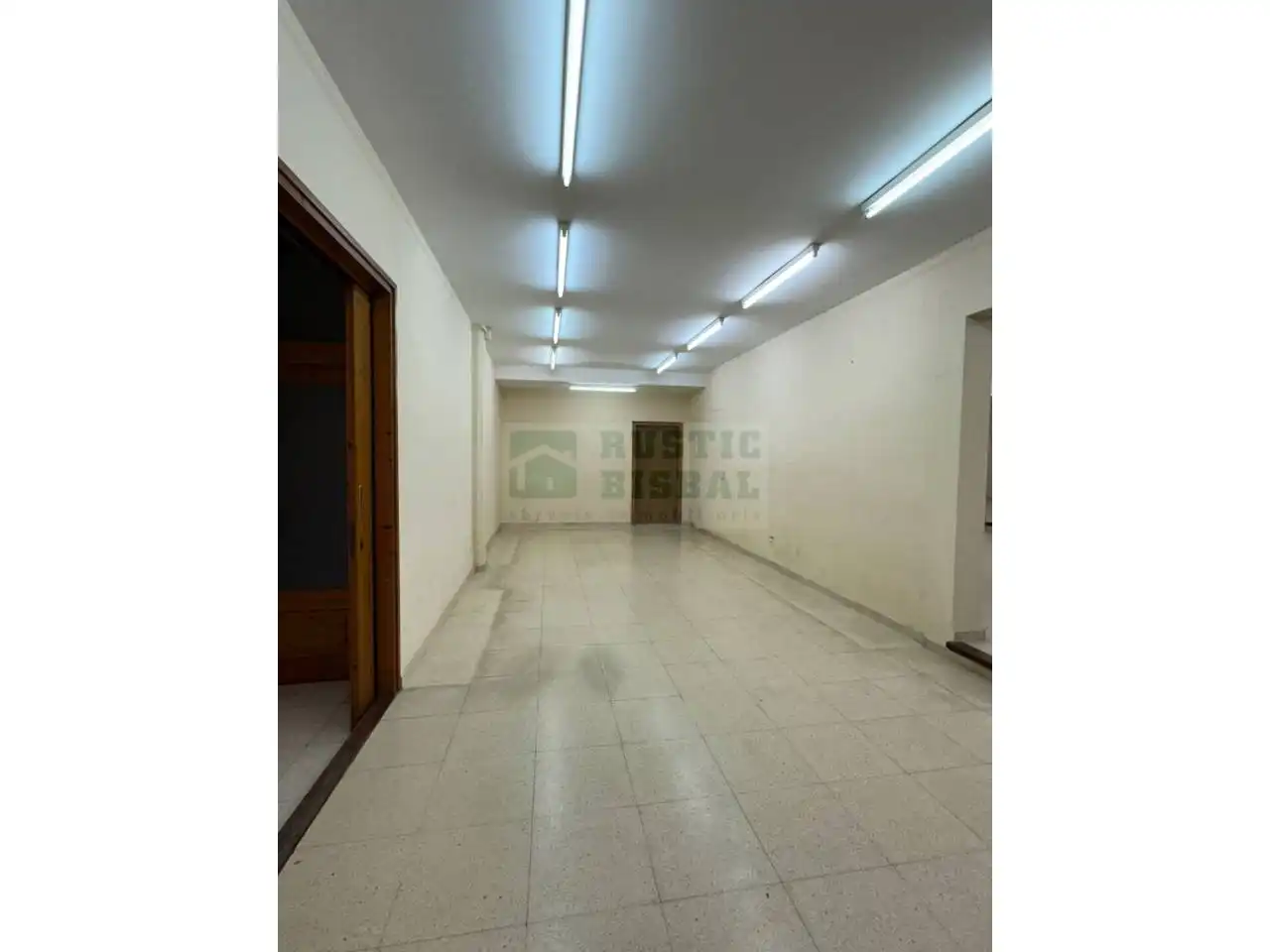 Local comercial de lloguer a La Bisbal d'Empordà, imagen 7