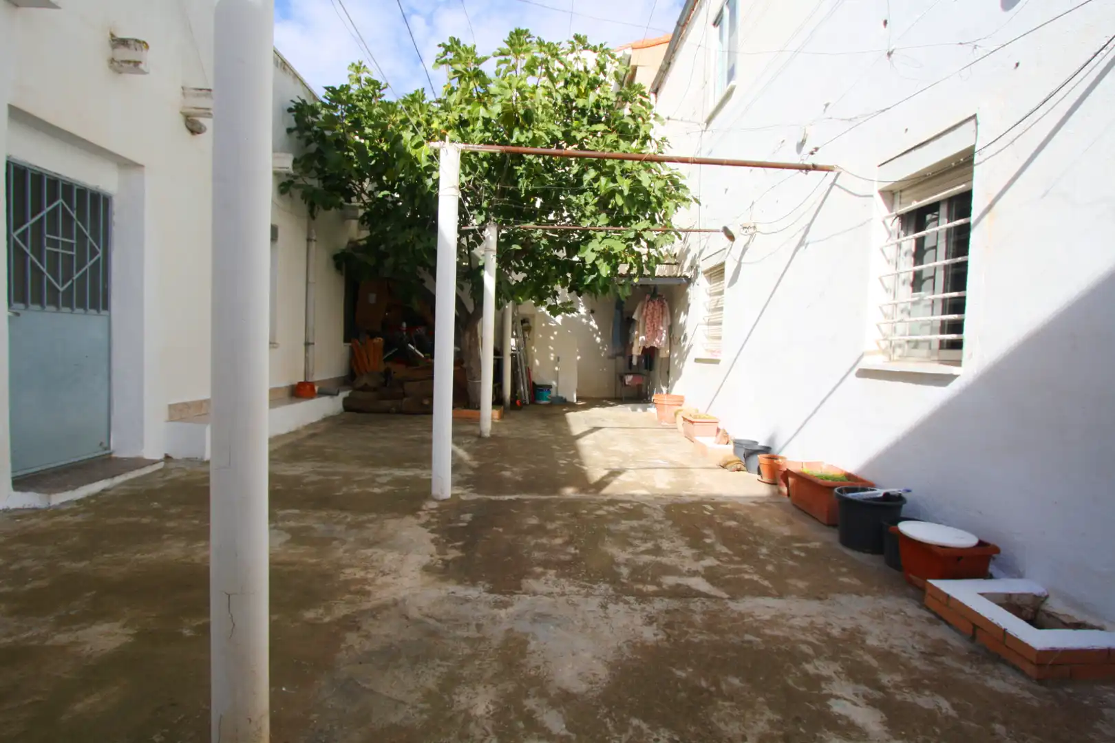 Vista exterior de Casa o xalet en venda en Albacete amb Calefacció, Terrassa i Traster