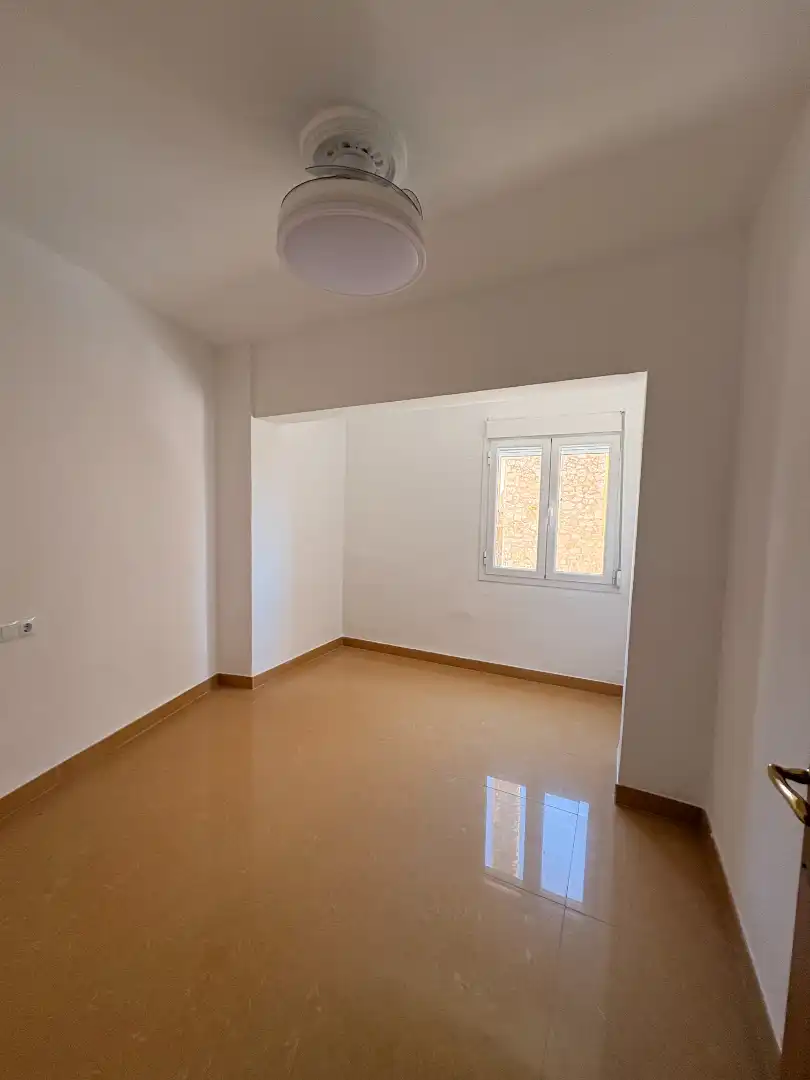 Habitación de Piso de alquiler en Ontinyent con Trastero y Amueblado