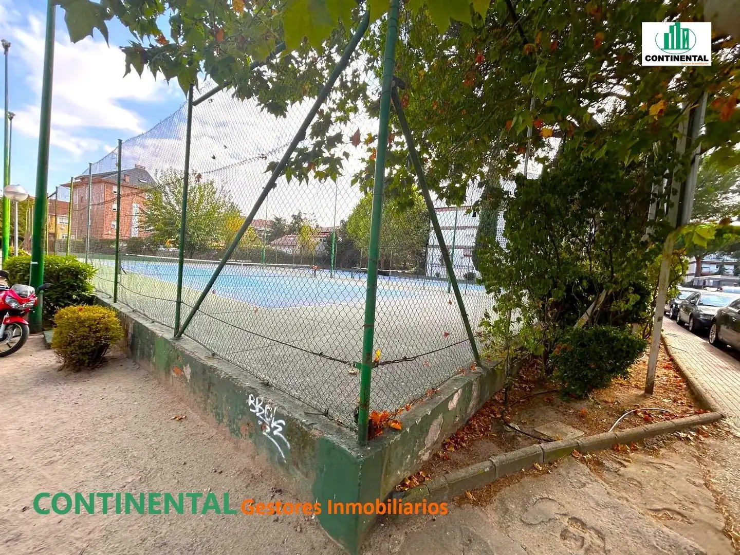 Parkplatz von Wohnung zum Verkauf in Collado Villalba mit Heizung, Terrasse und Gemeinschaftspool