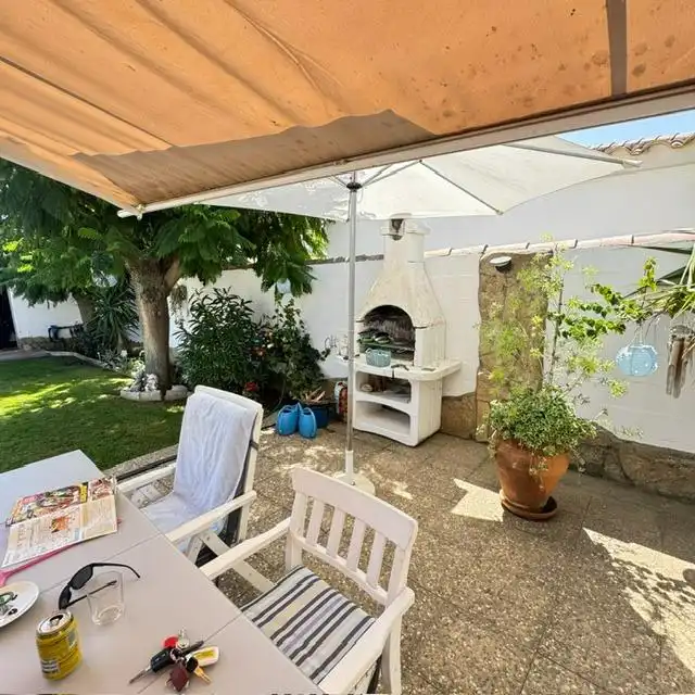 Terrassa de Casa o xalet en venda en Chiclana de la Frontera amb Aire condicionat, Calefacció i Jardí privat