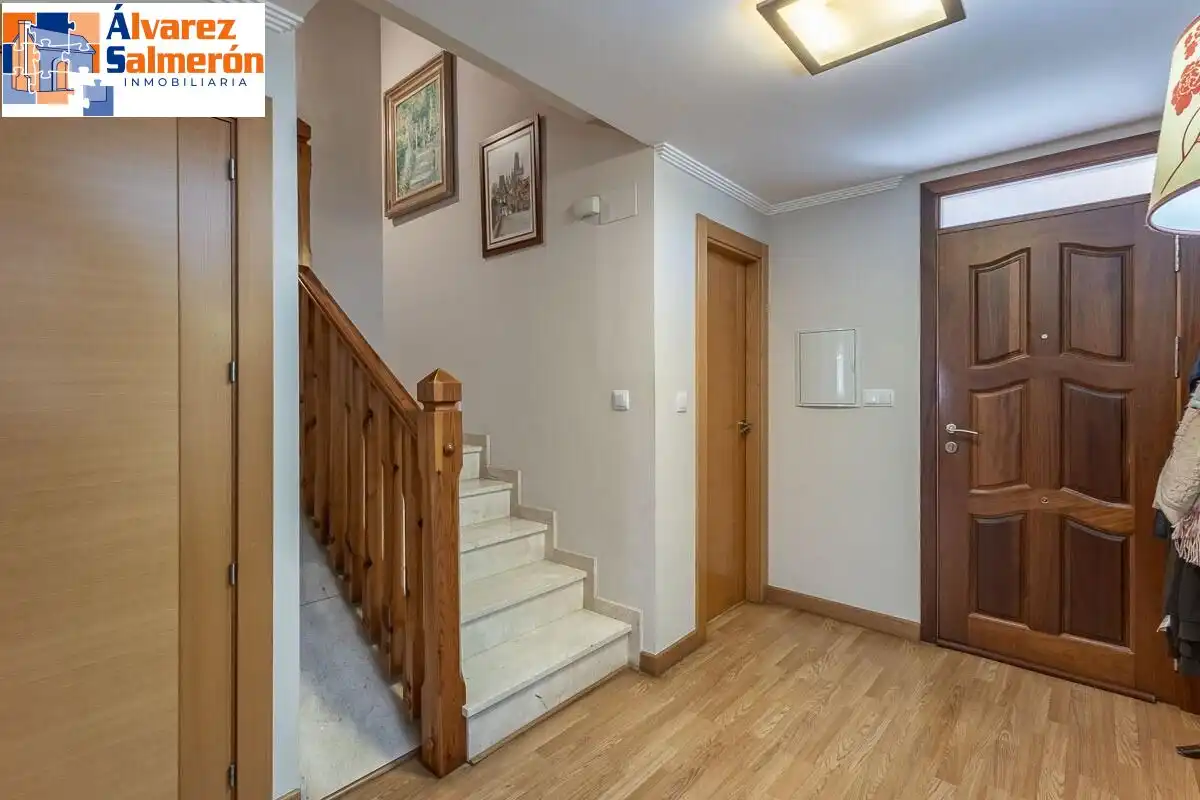 Casa adosada en venta en Huétor Vega con Aire acondicionado, Terraza y Trastero
