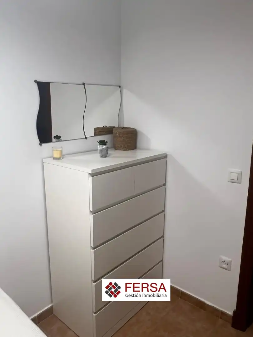 Dormitori de Apartament en venda en El Puerto de Santa María amb Terrassa