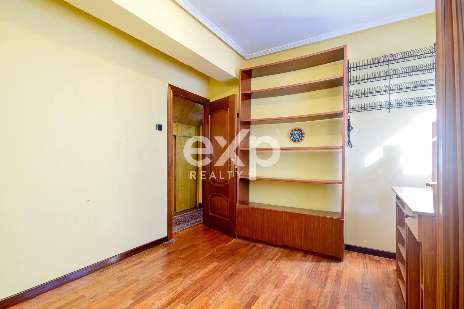 Piso en venta en Oviedo  con Calefacción, Parquet y Amueblado