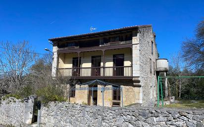 Vista exterior de Casa o xalet en venda en Ruiloba amb Jardí privat