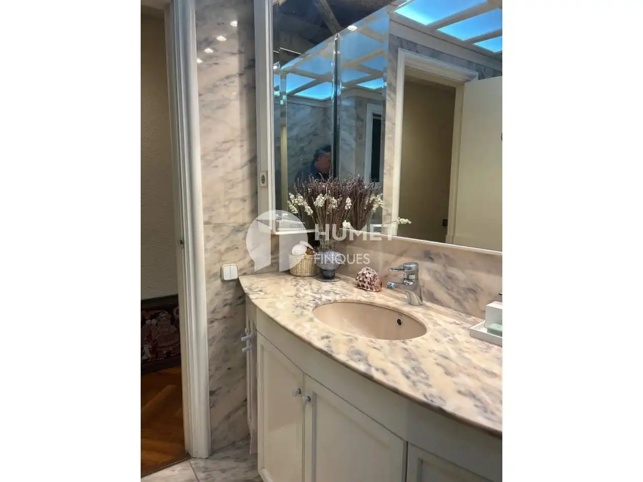 Bathroom of Flat for sale in Sant Cugat del Vallès  with Air Conditioner, Heating and Private garden