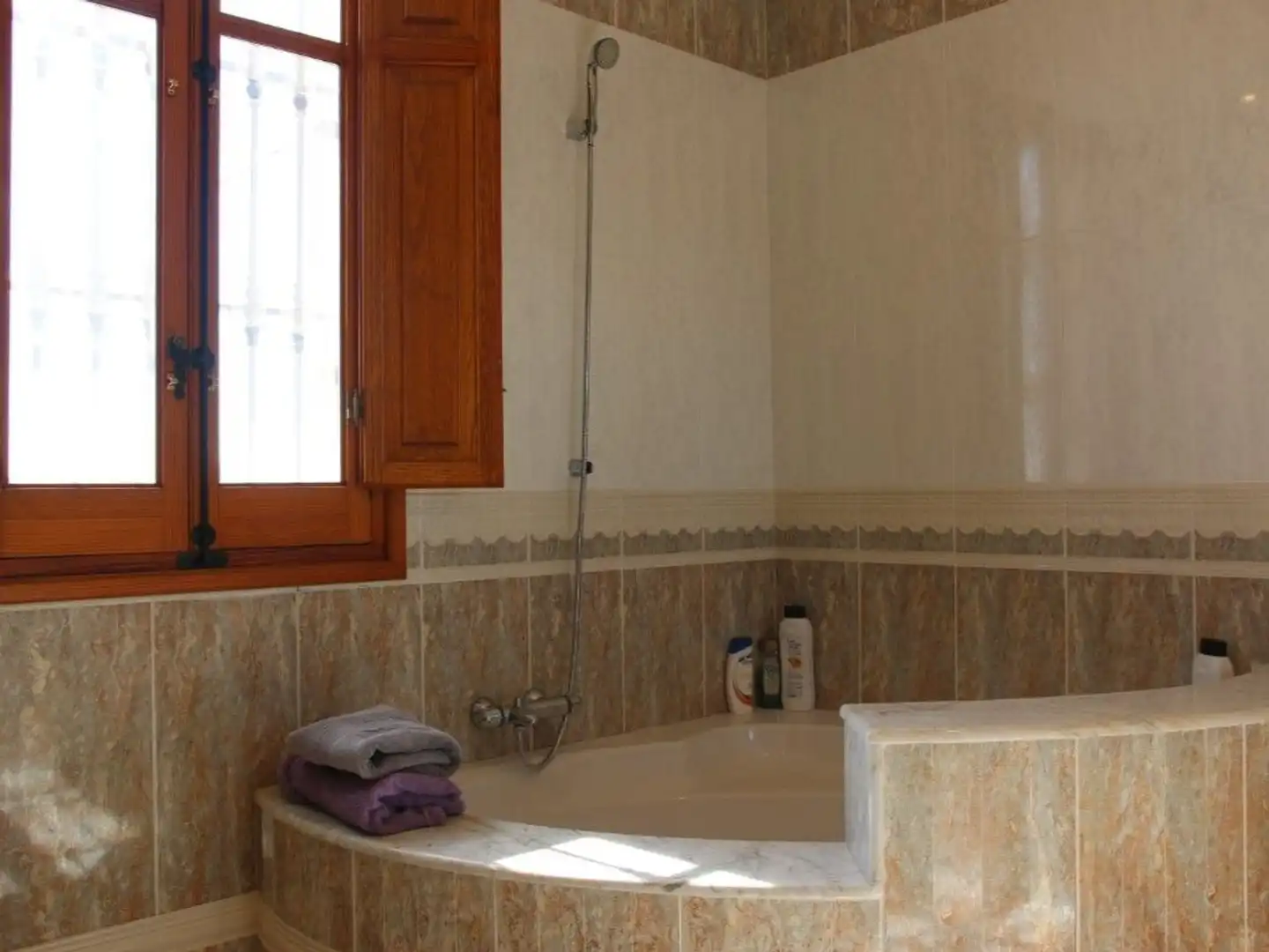 Badezimmer von Country house zum Verkauf in Alboraya mit Privatgarten, Terrasse und Abstellraum