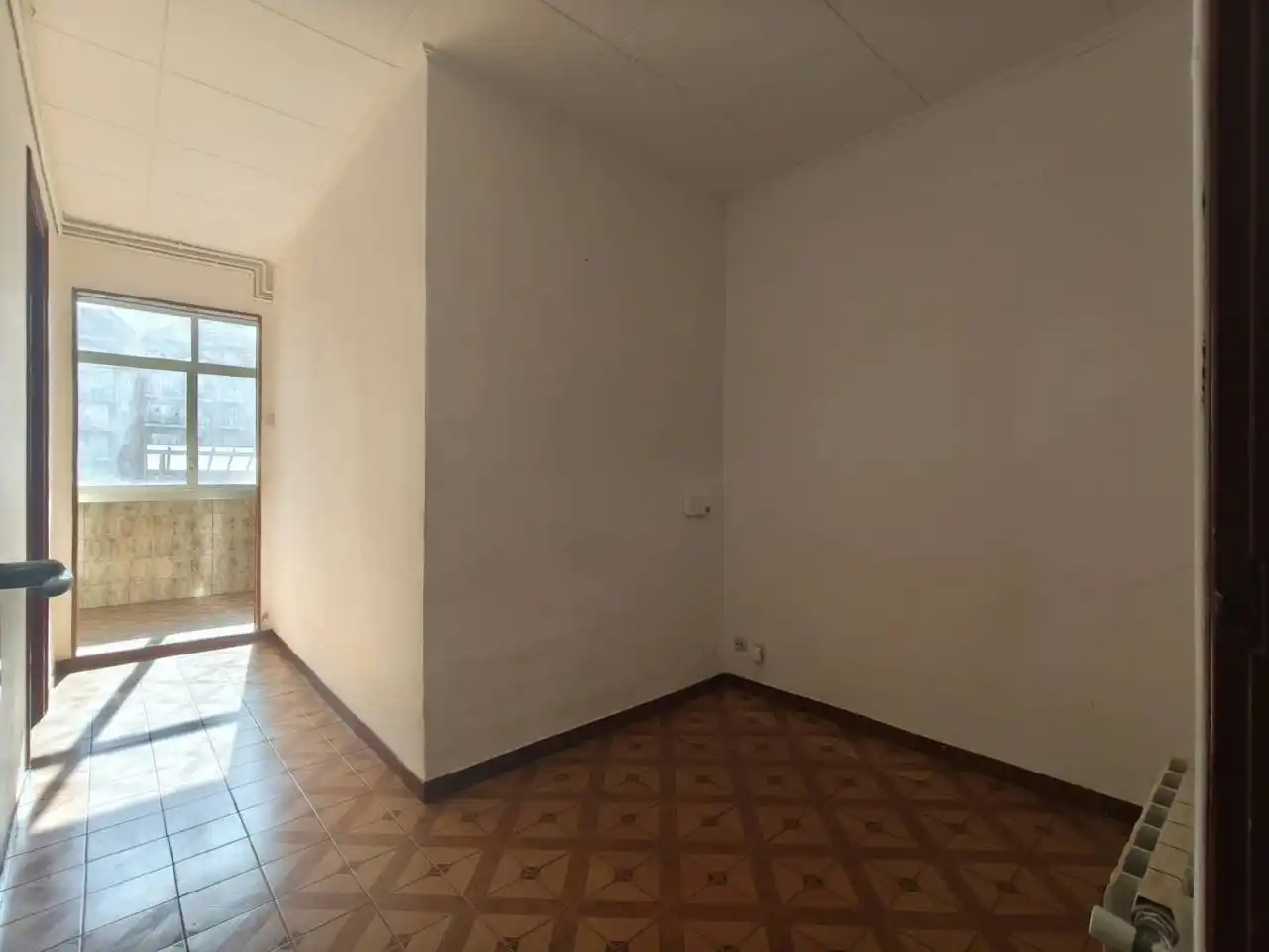Flat with terrace for sale in Calle Cabestany, imagen 7