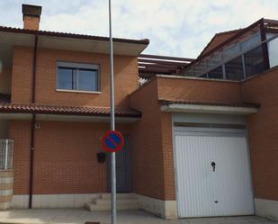 Exterior view of House or chalet for sale in  Huesca Capital  with Terrace