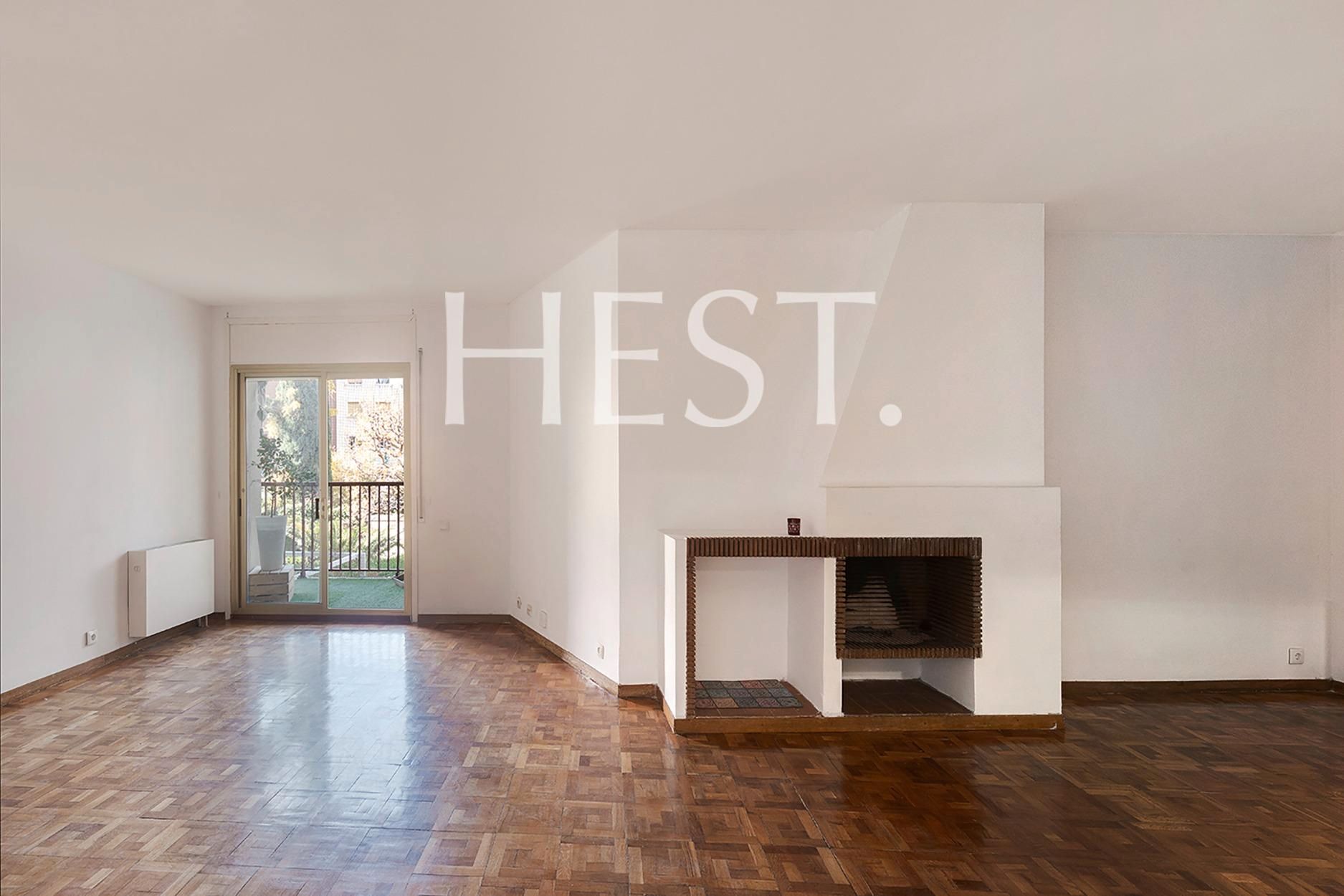 Vista exterior de Piso en venta en  Barcelona Capital con Balcón