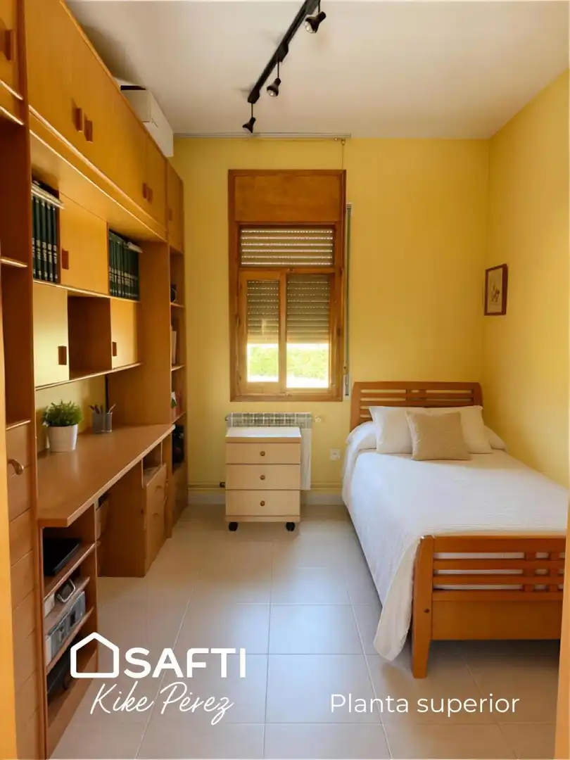 Habitación de Casa o chalet en venta en Alguaire con Calefacción, Terraza y Amueblado