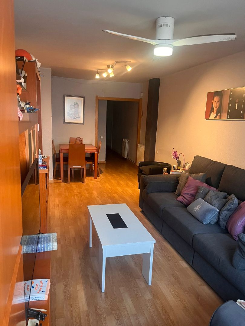 Living room of Flat for sale in  Lleida Capital  with Heating, Parquet flooring and Furnished