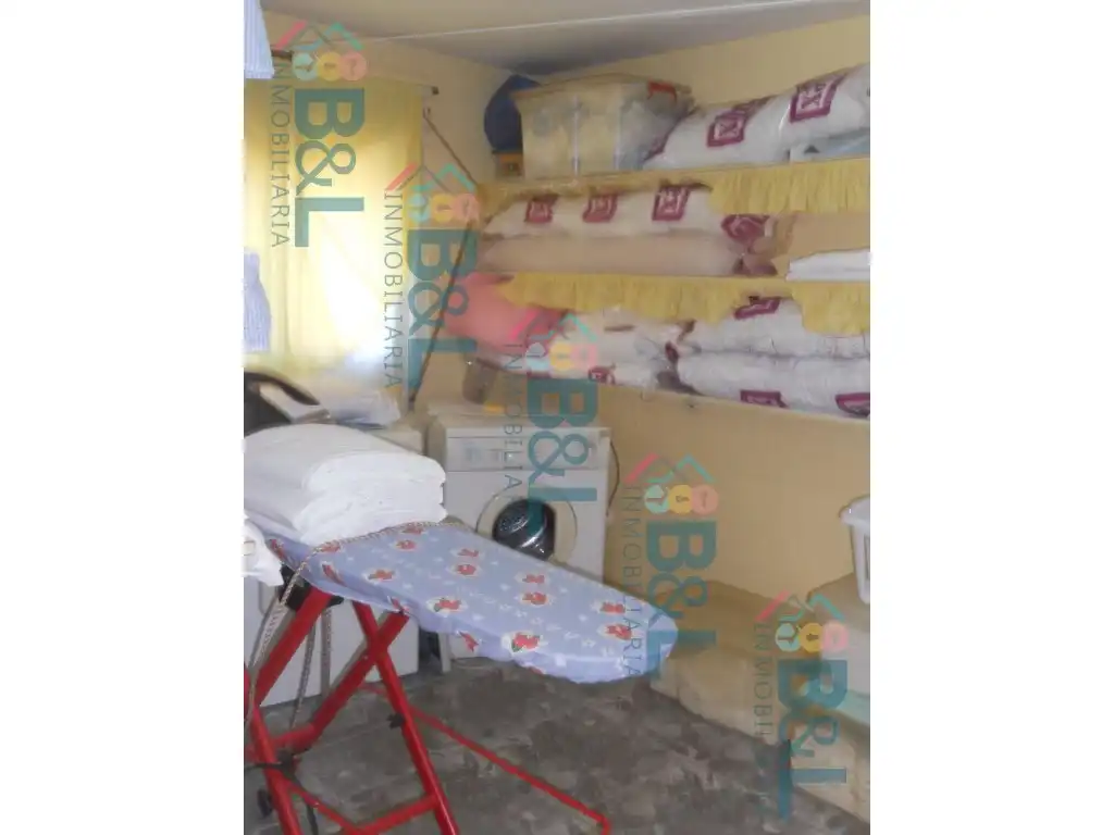 Dormitori de Local en venda en Rosal de la Frontera amb Aire condicionat