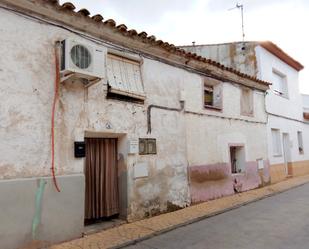 Vista exterior de Casa adosada en venda en Agón