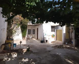 Jardí de Casa o xalet en venda en El Peral   amb Moblat