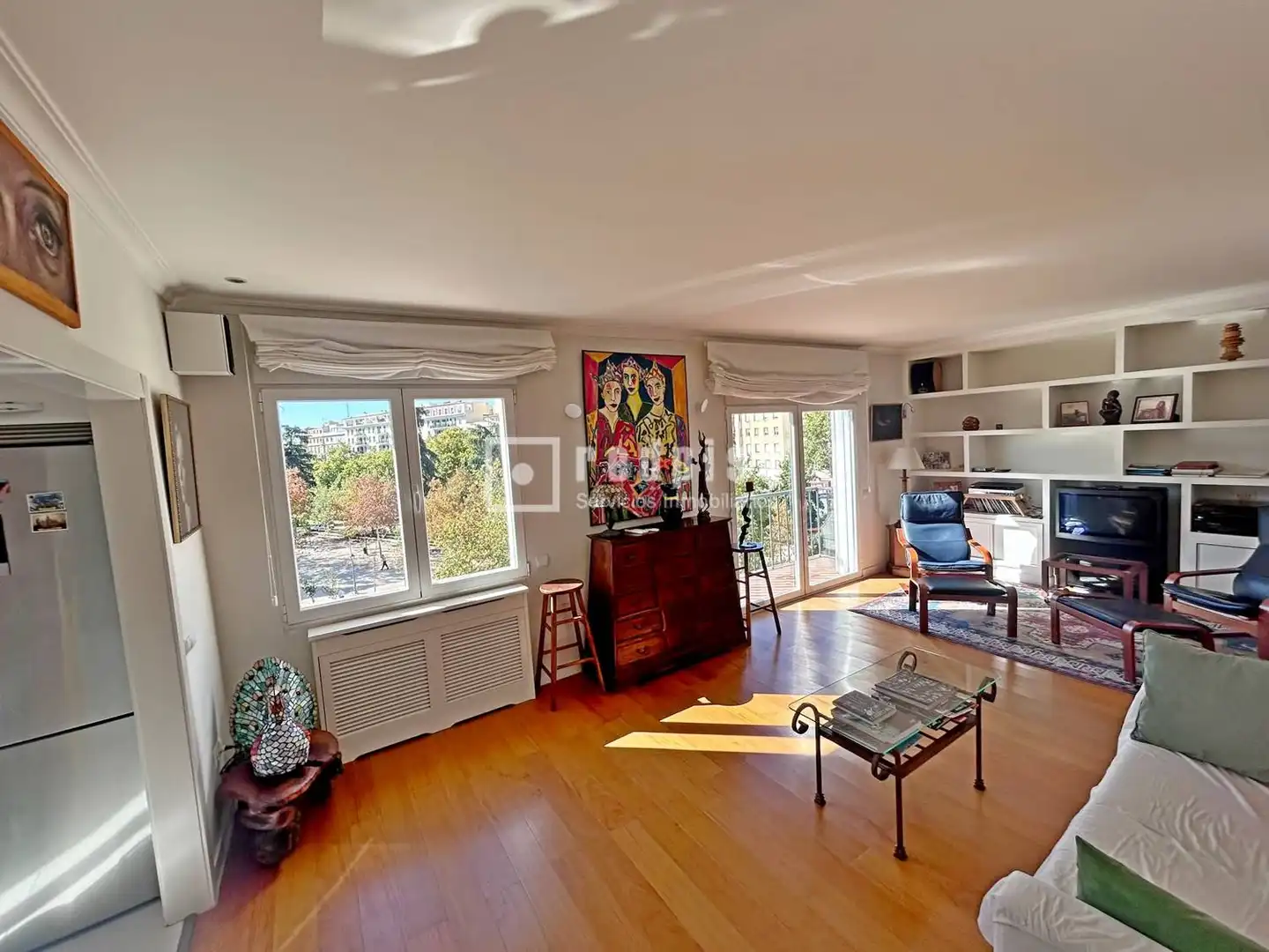 Vista exterior de Piso en venta en Madrid con Calefacción y Terraza