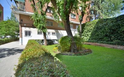 Garden of Flat for sale in  Madrid Capital