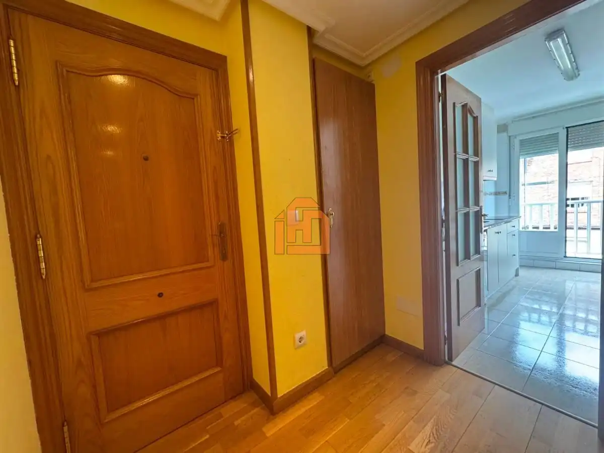 Apartament en venda a Calle Doña Urraca, Trobajo del Camino