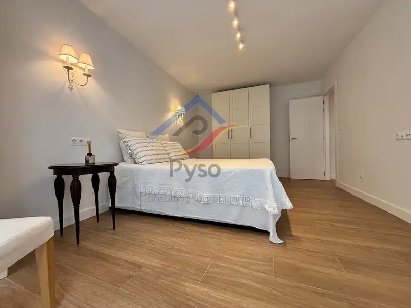 Schlafzimmer von Wohnung zur Miete in Santander mit Heizung, Möbliert und Ofen