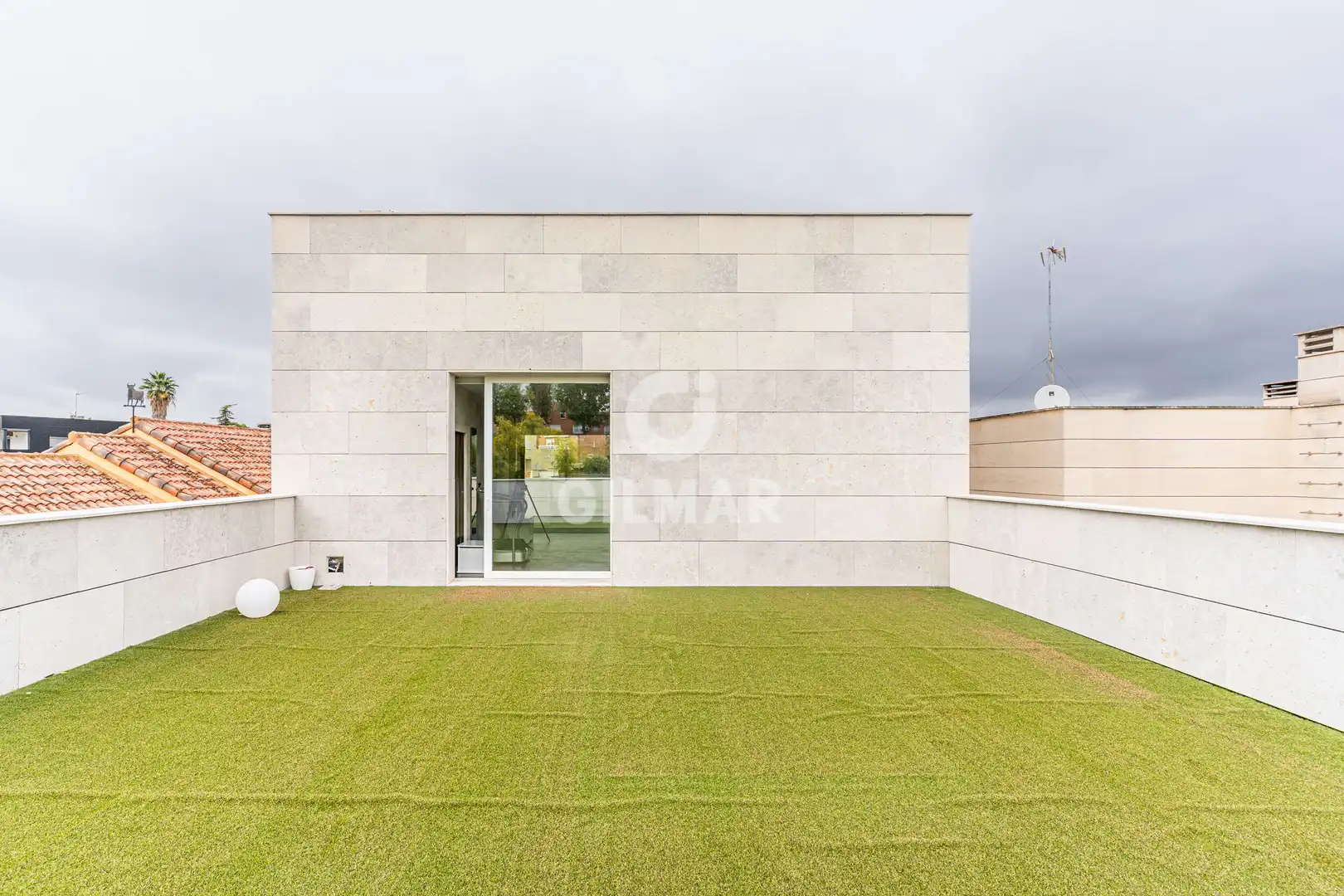Vista exterior de Casa o xalet en venda en Valdemoro amb Calefacció i Piscina