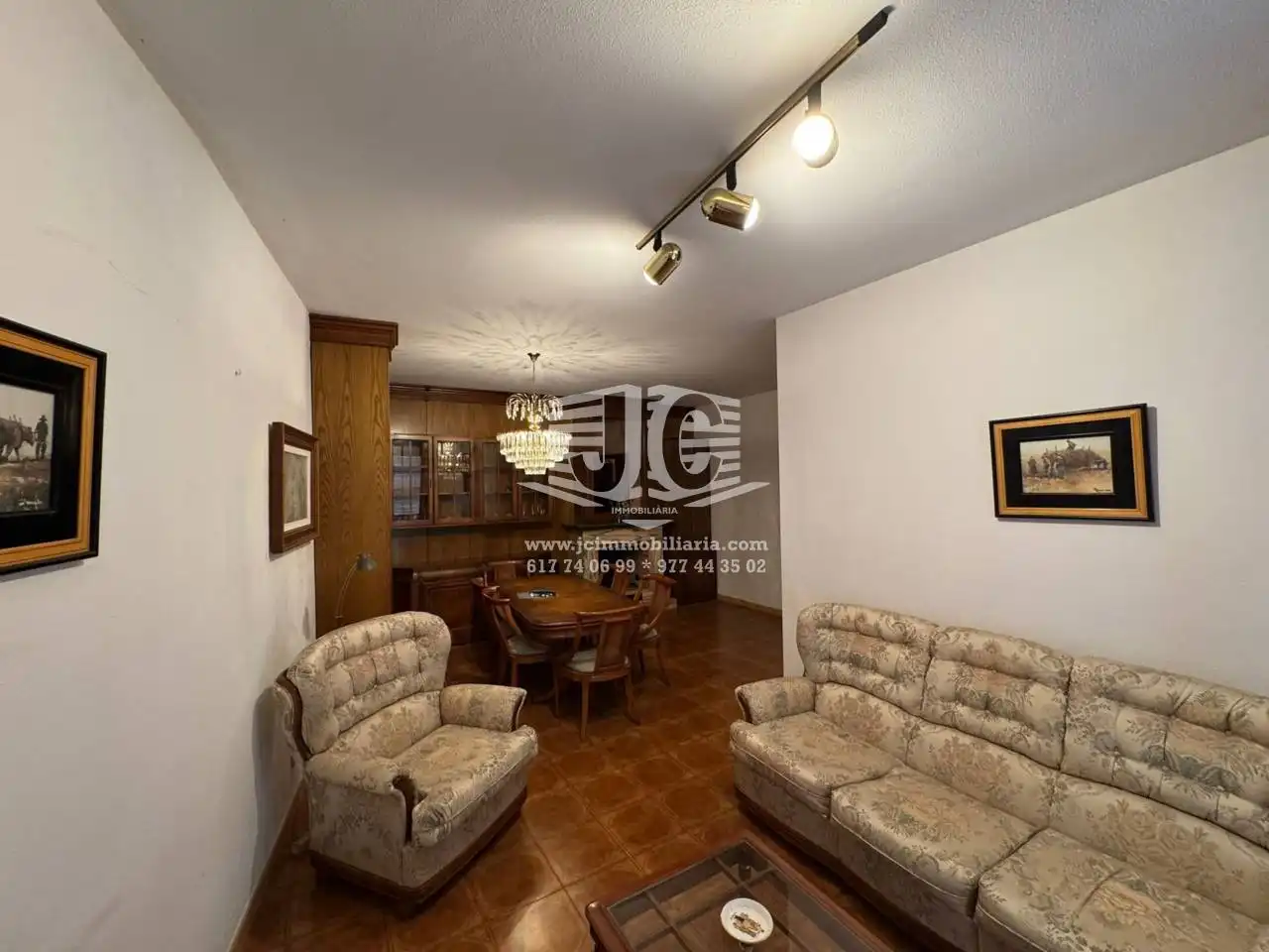 Sala d'estar de Casa o xalet en venda en Tortosa amb Aire condicionat, Terrassa i Moblat