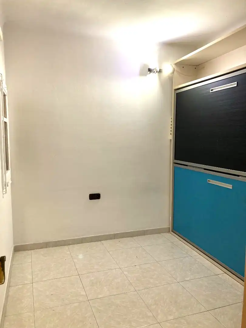 Piso en venta en L'Hospitalet de Llobregat con Aire acondicionado y Calefacción