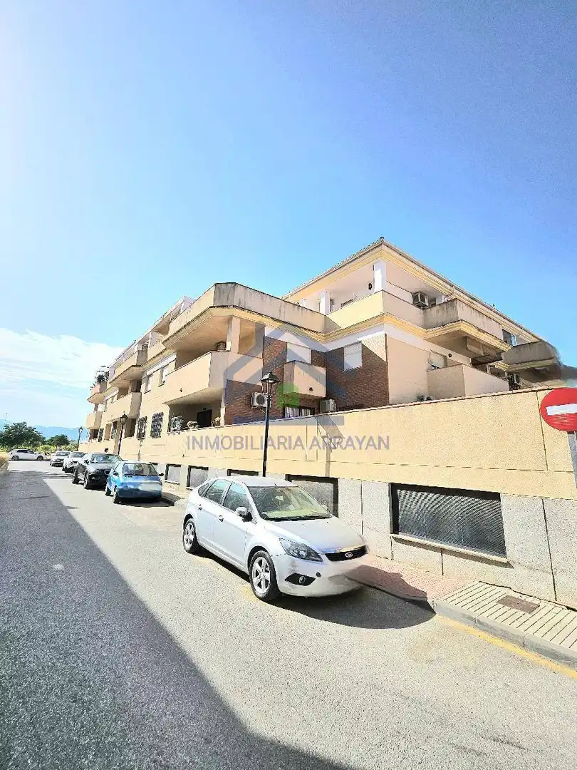 Außenansicht von Wohnung zum Verkauf in Las Gabias mit Terrasse und Möbliert