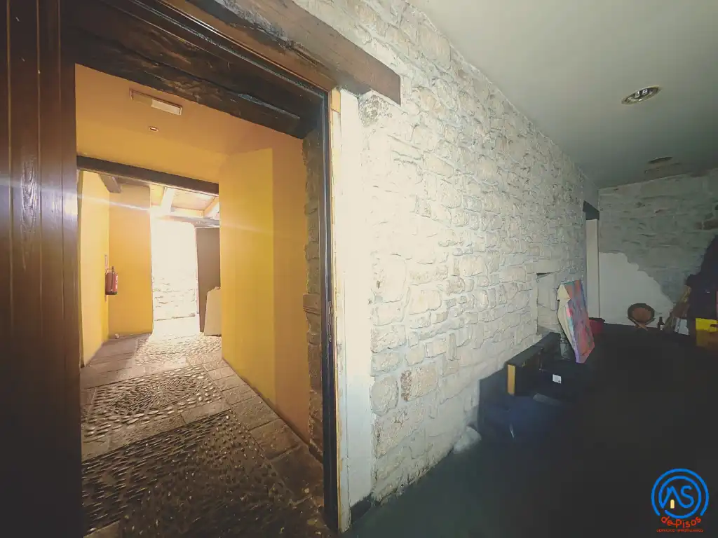 Houses for sale in Sos del Rey Católico  with Air Conditioner, Heating and Private garden