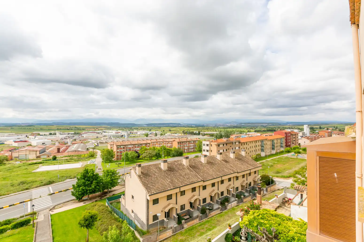 Vista exterior de Piso en venta en Viana con Calefacción y Trastero