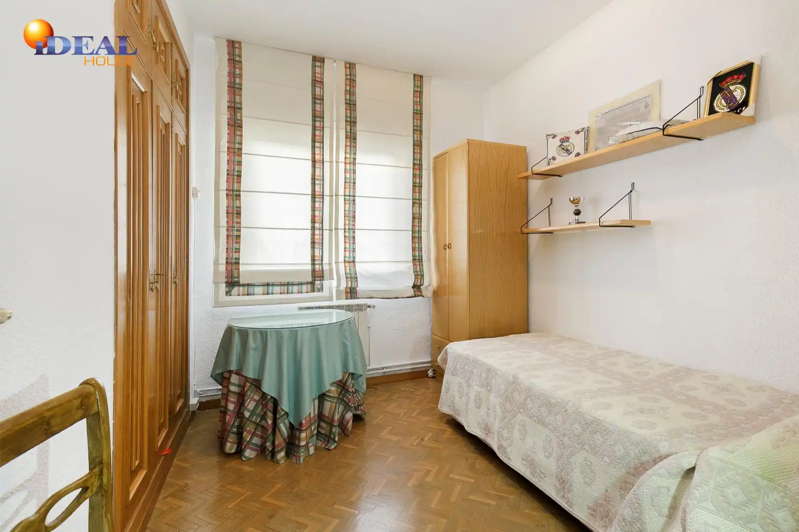 Bedroom of Houses for sale in Granada