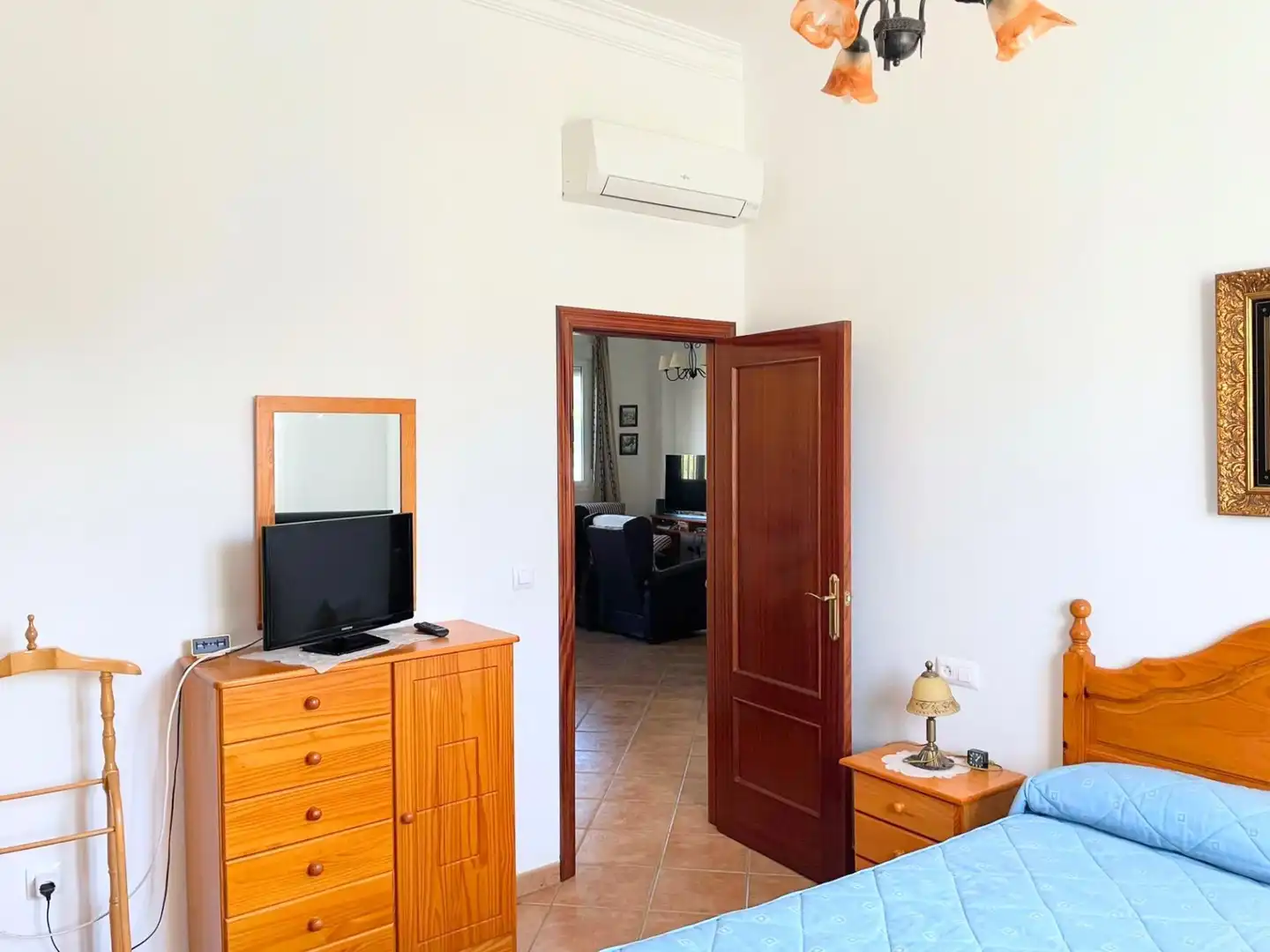 Houses for sale in Hinojos  with Air Conditioner, Heating and Private garden