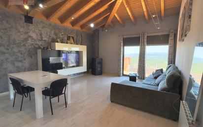 Sala d'estar de Casa o xalet en venda en La Bisbal del Penedès