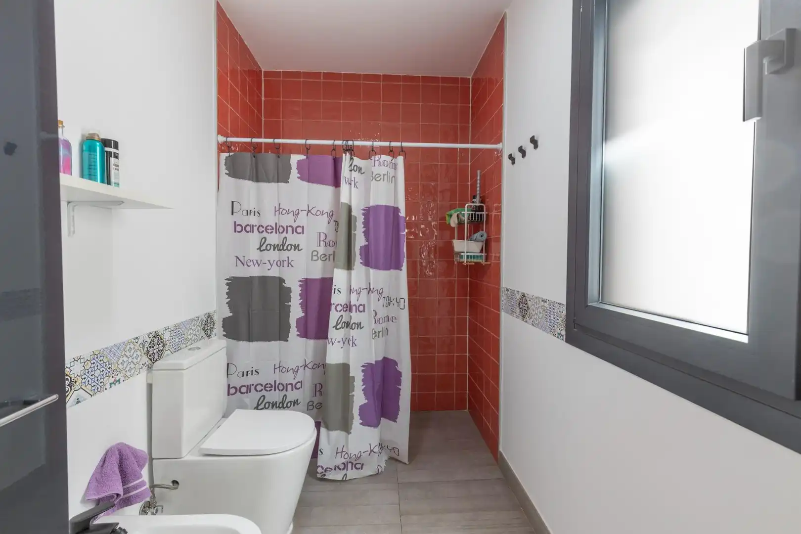 Baño de Casa o chalet en venta en La Zubia con Aire acondicionado y Calefacción