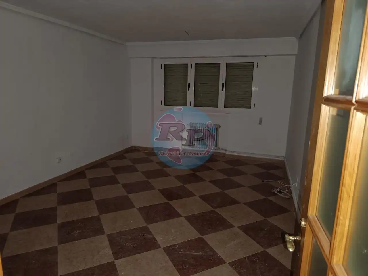 Piso en venta en Bembibre con Calefacción, Terraza y Trastero