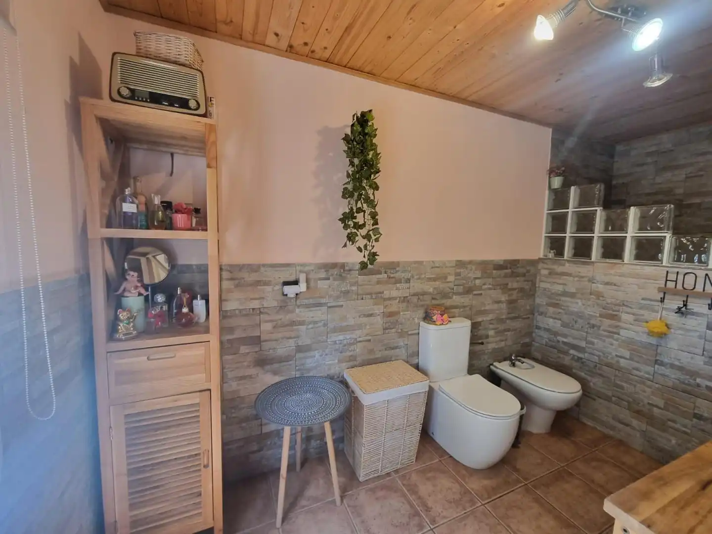 Bany de Finca rústica en venda en Reus amb Calefacció, Terrassa i Moblat