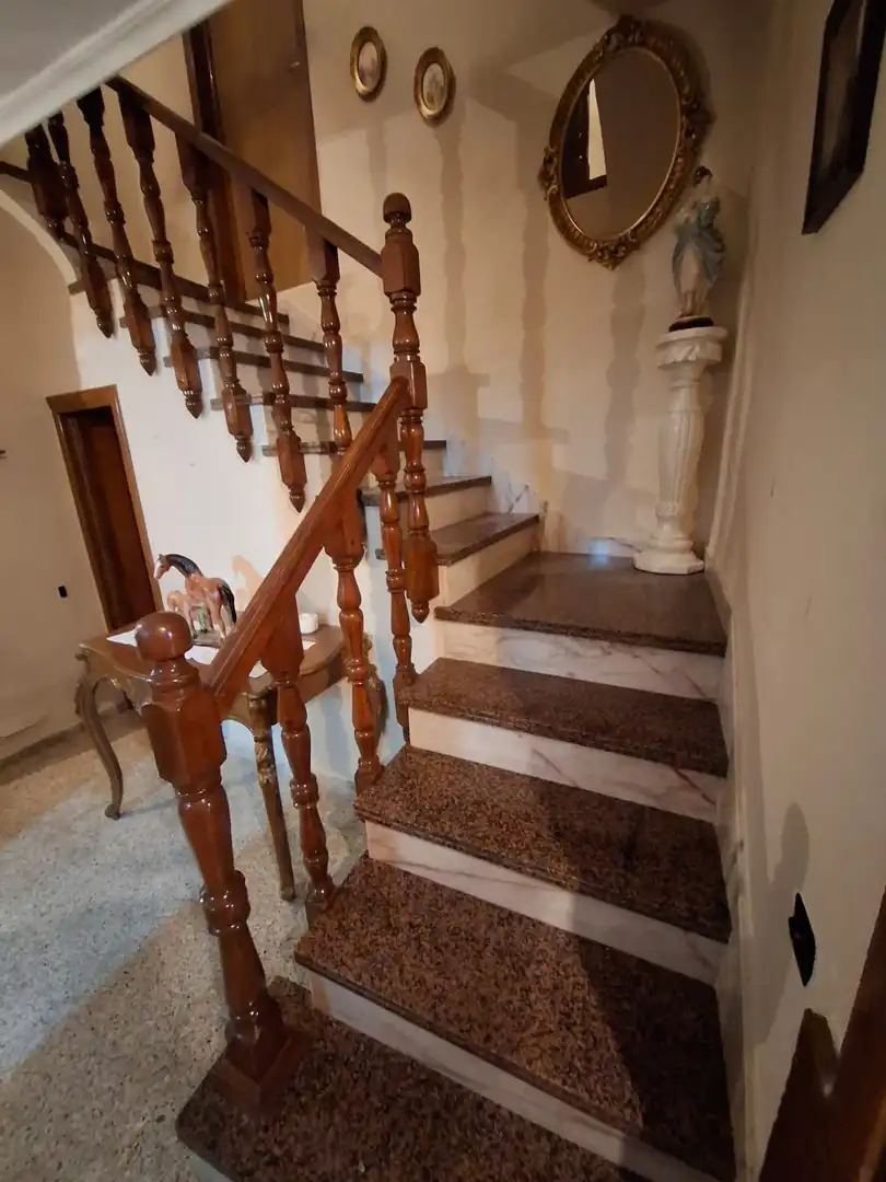 Casa adosada en venda en Jabalquinto amb Traster, Piscina i Domòtica