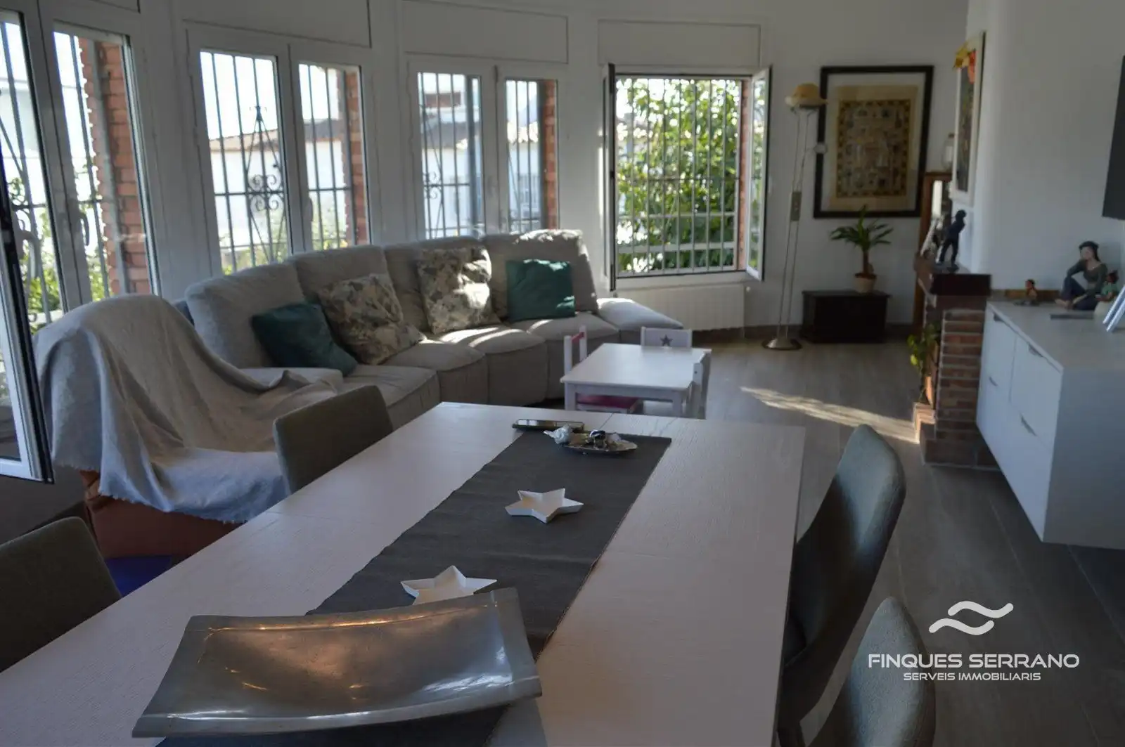Sala de estar de Casa o chalet en venta en Vilanova i la Geltrú con Calefacción, Terraza y Trastero