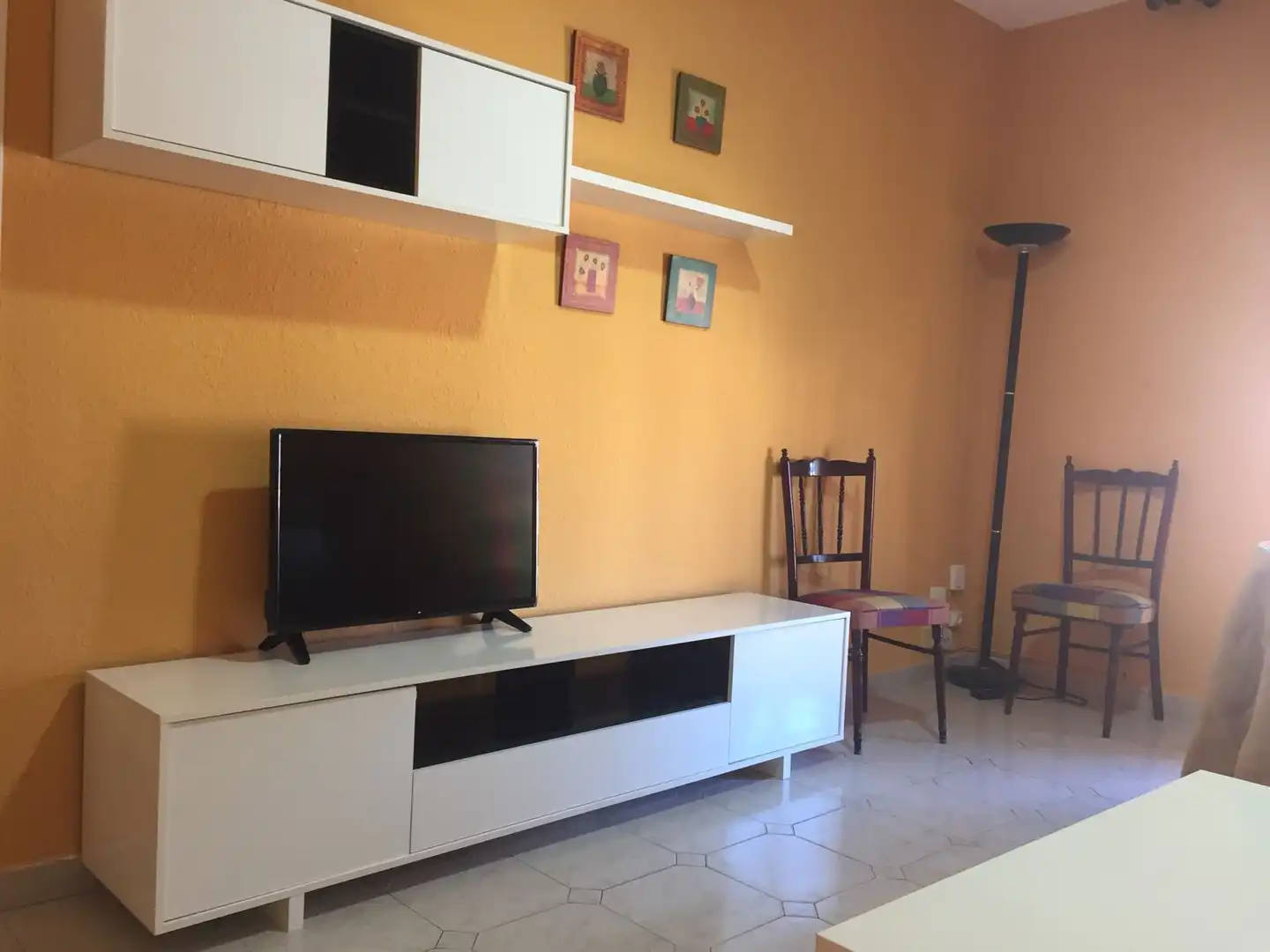 Flat with terrace to rent in Calle Lezcano, imagen 2