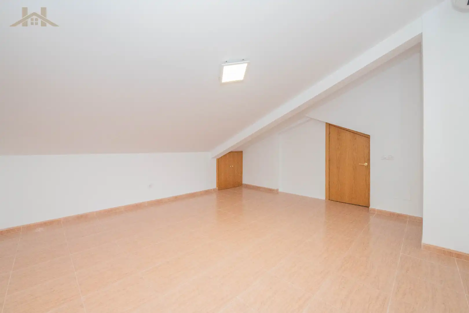 Detached homes for sale in Yeles  with Air Conditioner, Heating and Private garden