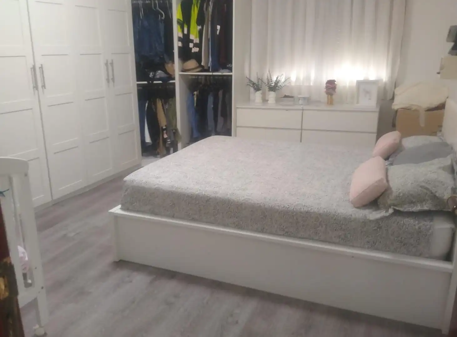 Habitación de Piso en venta en Badalona con Calefacción, Parquet y Terraza