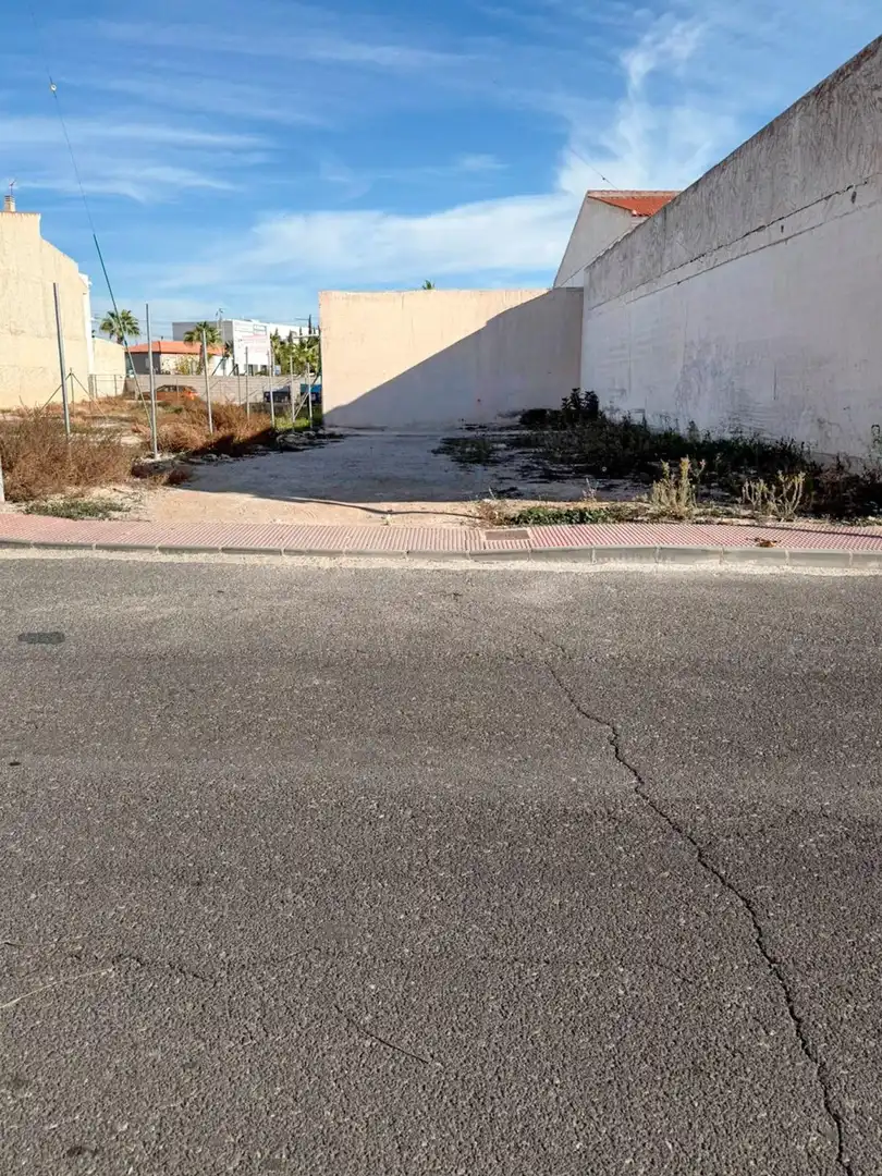 Terrenos y solares en venta en Torres de Cotillas Las - Calle de las Adelfas
