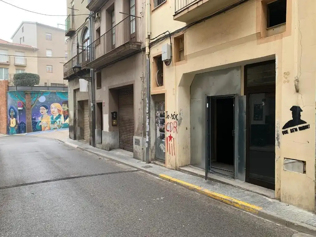 Gewerbefläche zum Verkauf in Berga, imagen 2
