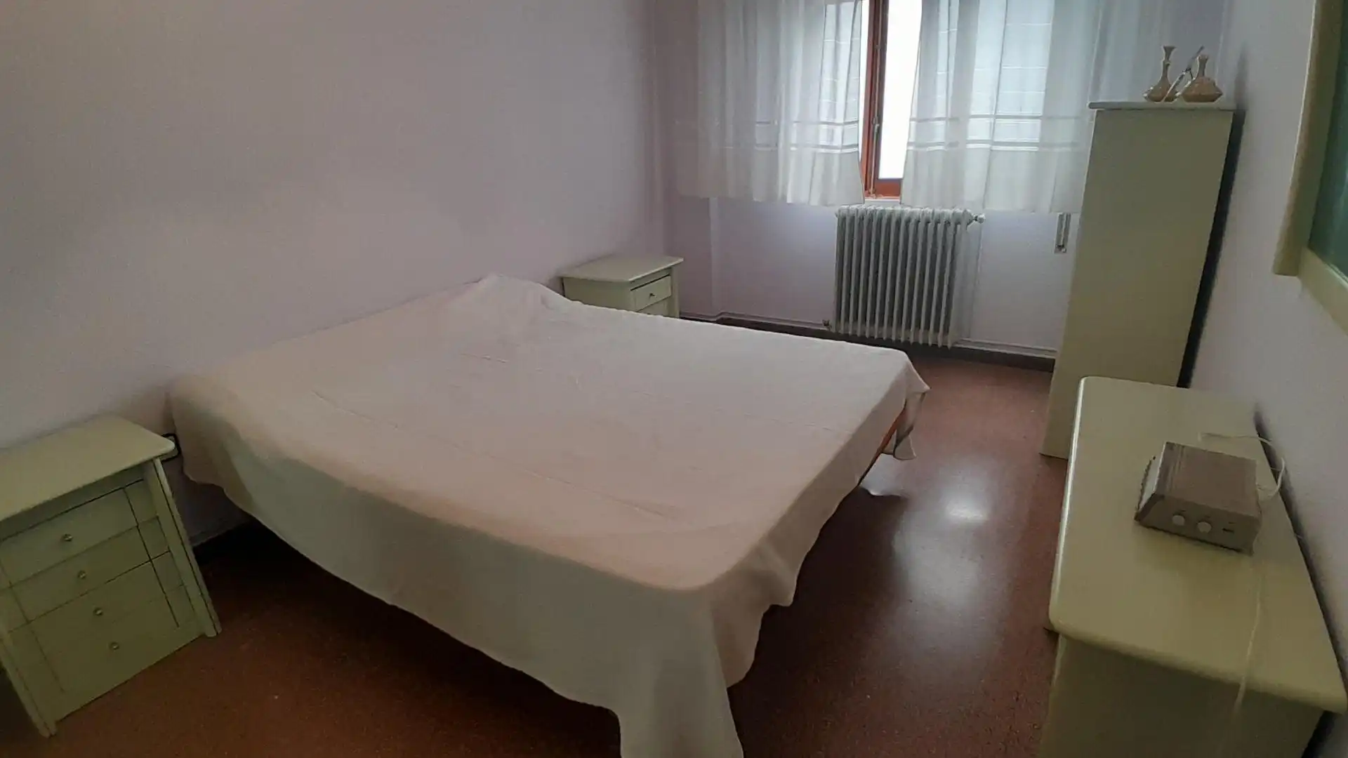 Dormitori de Pis en venda en Yecla amb Calefacció, Terrassa i Balcó